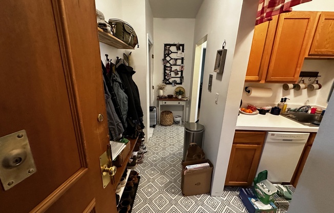 1 bed, 1 bath, $3,200, Unit 304