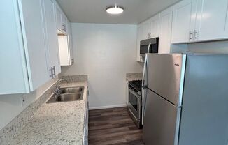 2 beds, 1 bath, $2,095