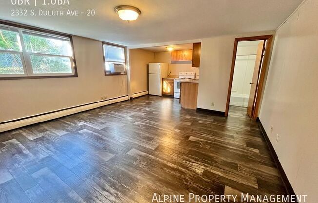 2332 S DULUTH AVE