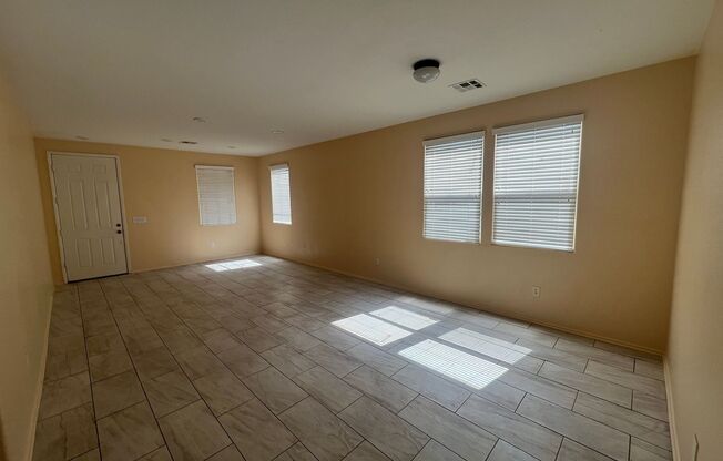 4 bedroom!  excellent community
