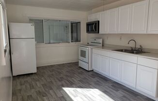 2 beds, 1 bath, $1,250