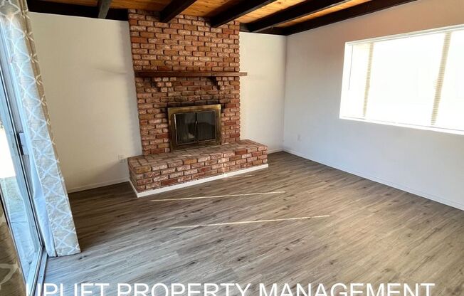 3-Bedroom, 2-Bathroom w/ Garage and Large Backyard