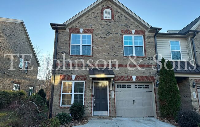 Stunning 3 Bedroom 2.5 Bath in Winston Salem