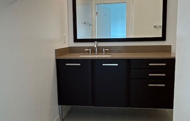 2 beds, 2 baths, 978 sqft, $3,650, Unit 301