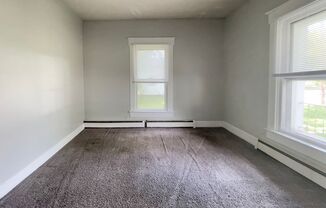 3 beds, 1 bath, 850 sqft, $900, Unit 1515 Apt. A