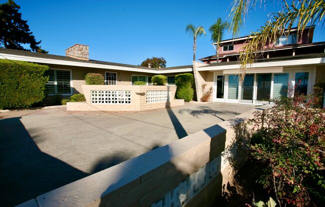 Mid-Century Modern 3Br 2Ba on 1/2ac with View!