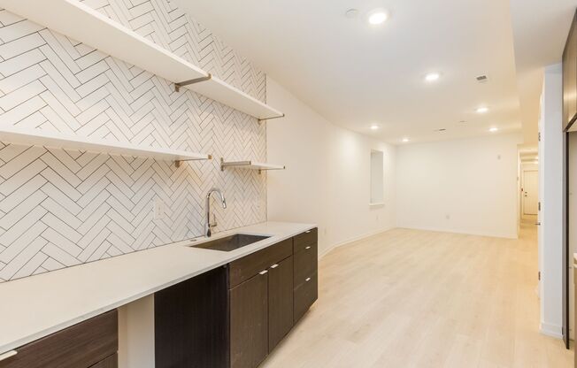 2 beds, 1 bath, 830 sqft, $1,595, Unit 1247 - A