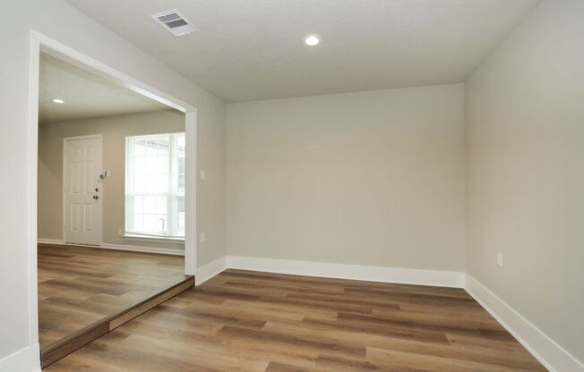 3-bedroom, 1-bathroom home located inSouth Houston - move in ready! Just in time for the holidays.