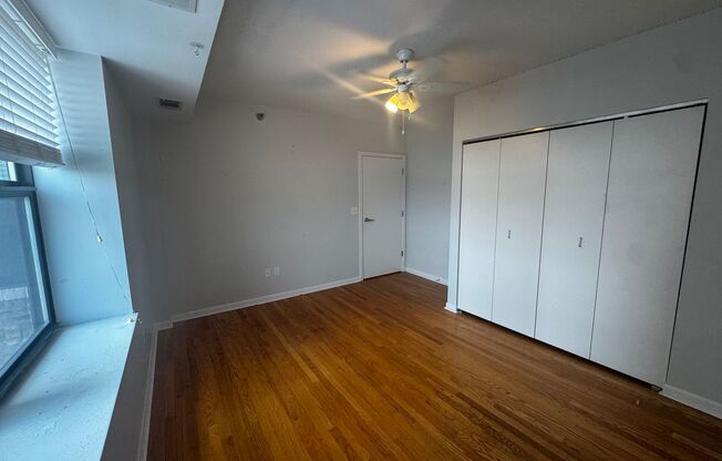 2 beds, 2 baths, $2,400, Unit 401