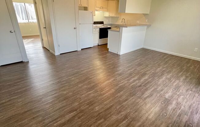 1 bed, 1 bath, 600 sqft, $1,175, Unit 14