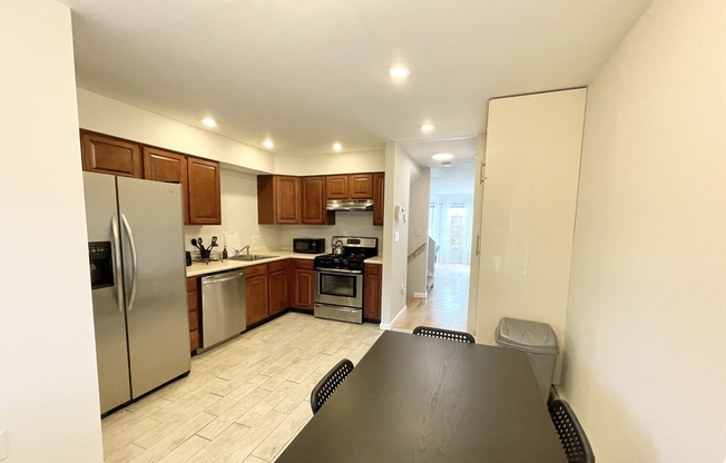 4 beds, 1.5 baths, $3,800, Unit 2