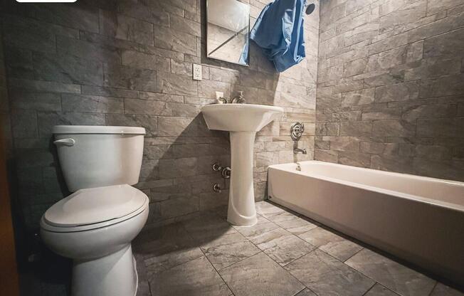 1 bed, 1 bath, $2,995, Unit B