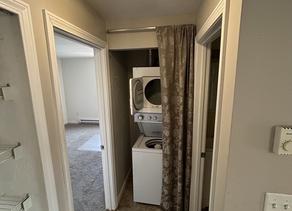2 beds, 2 baths, 1,050 sqft, $1,800, Unit D61