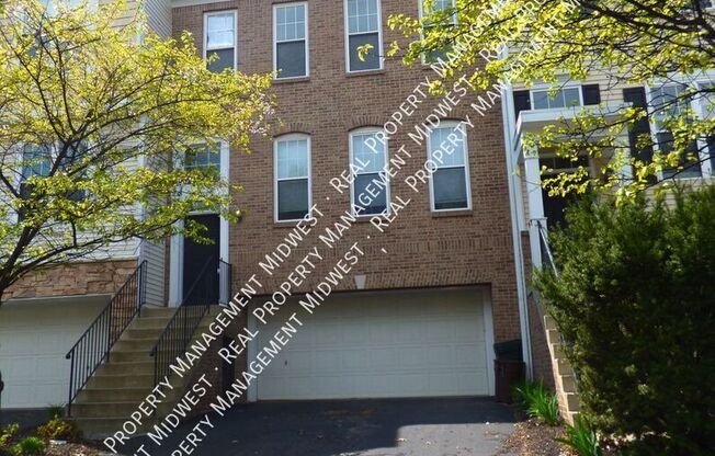 2845 ACARIE DR