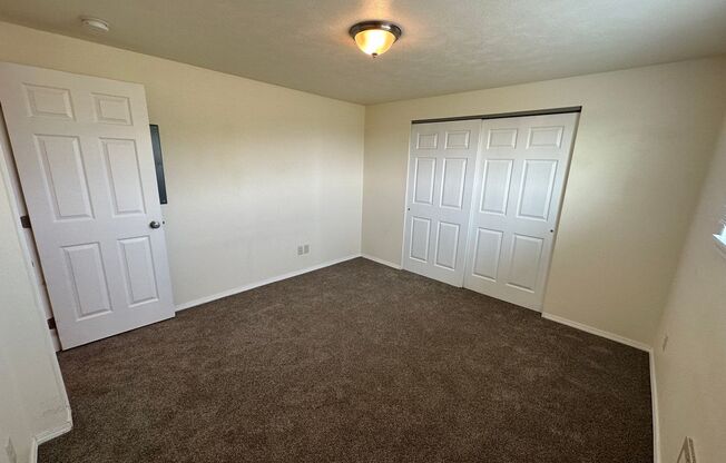 1 bed, 1 bath, $1,000, Unit 09