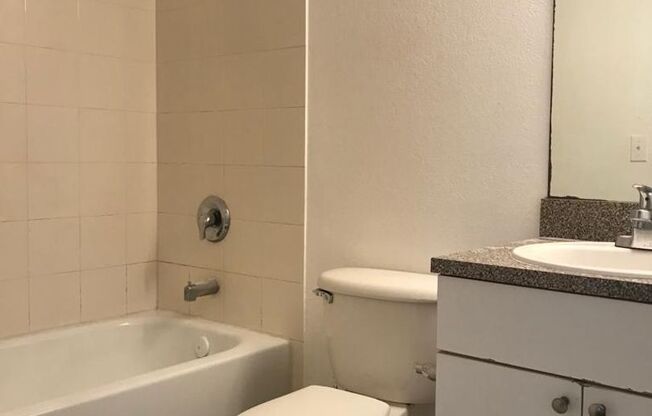 3 beds, 2 baths, 1,079 sqft, $2,700, Unit 13770-301