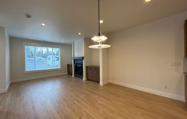 3 Bedroom / 2.5 Bathroom Townhome in SE Bend