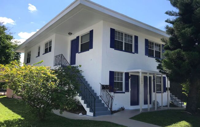 169 East Davis