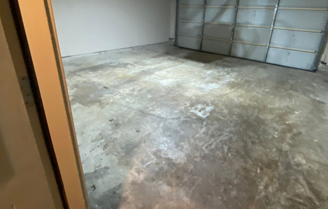 3/2.5/2 Townhome style duplex in Frisco
