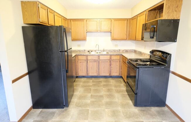 2 beds, 2 baths, $1,150, Unit 2010 #3