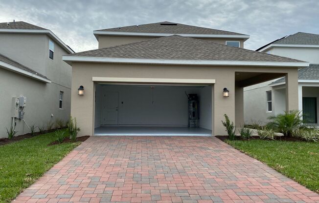 5/3, beautifully maintained in STOREY PARK HOME!