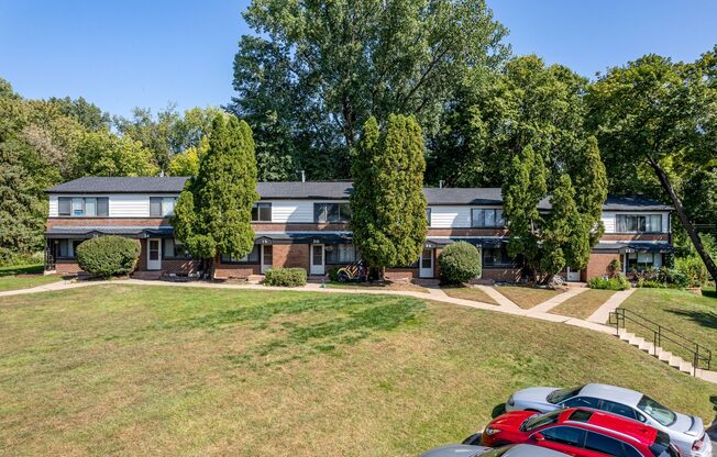 2 beds, 1 bath, 1,377 sqft, $1,625, Unit TH24