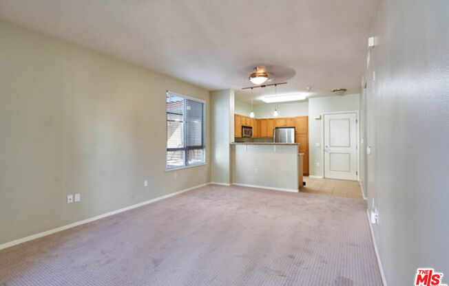 1 bed, 1 bath, 874 sqft, $2,600, Unit 333