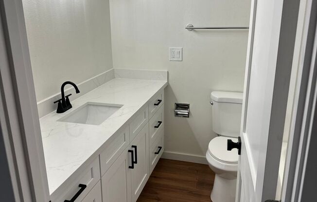 1 bed, 1 bath, 690 sqft, $1,850, Unit 205
