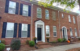 Beautiful, 2 Story Townhouse located in the Eastfield Village!