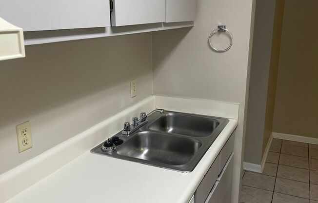 Lakewood Commons Condominiums L102