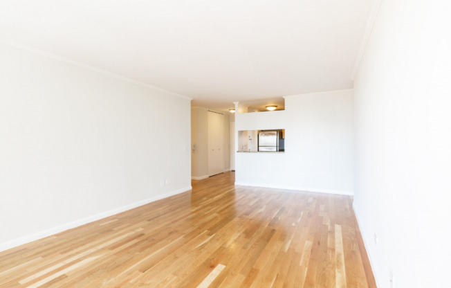 236 W 48 ST
