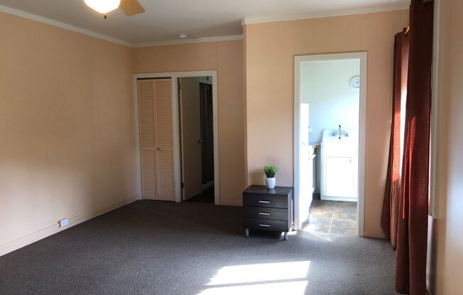 Studio, 1 bath, 385 sqft, $1,250, Unit JP067. 1421 South Beretania Street Unit G-1