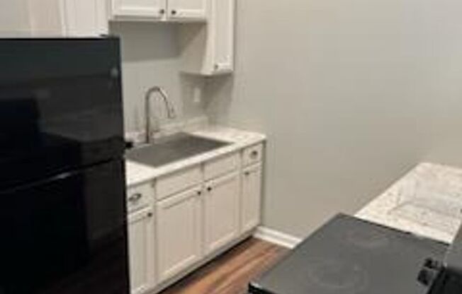 3 beds, 1 bath, $1,225