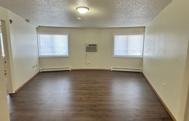 2 beds, 1 bath, 750 sqft, $1,150, Unit 3715-115