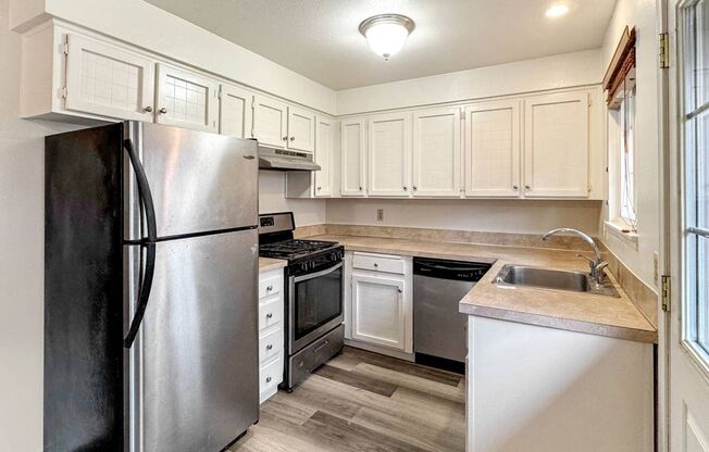 2 Bedroom Condo For Rent