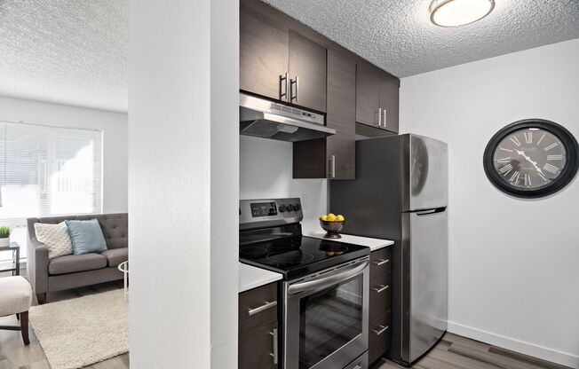 2 beds, 1 bath, 850 sqft, $1,750, Unit Unit 20