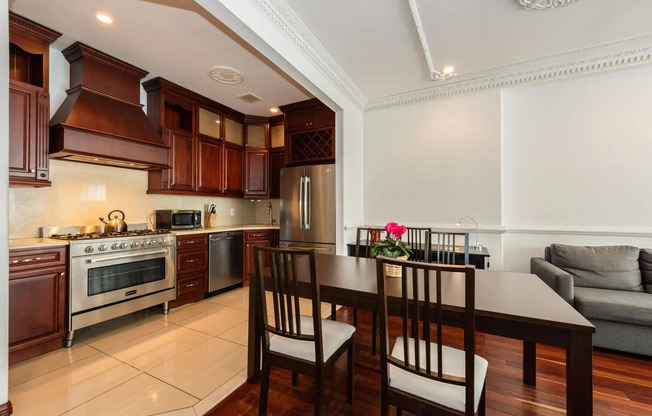 475 W 146 ST