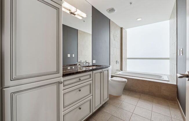 3 beds, 3 baths, $5,895, Unit UNIT 1901