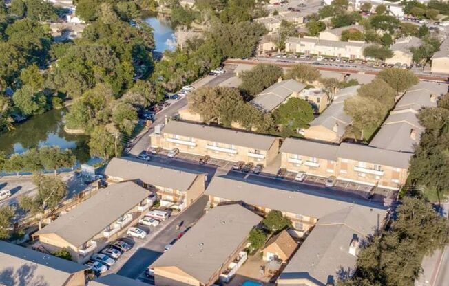 1 bed, 1 bath, 704 sqft, $1,150, Unit 156