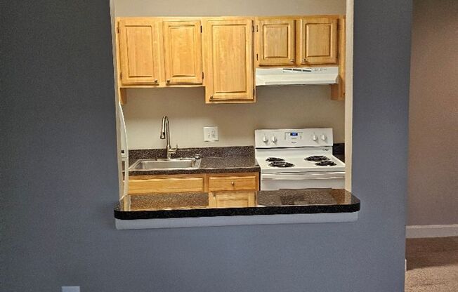 1 bed, 1 bath, 600 sqft, $1,275, Unit 270