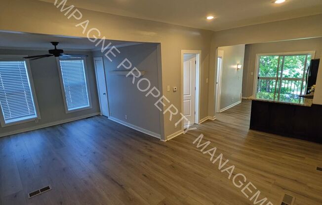 3 Bedroom Home, conveniently located near UMKC!