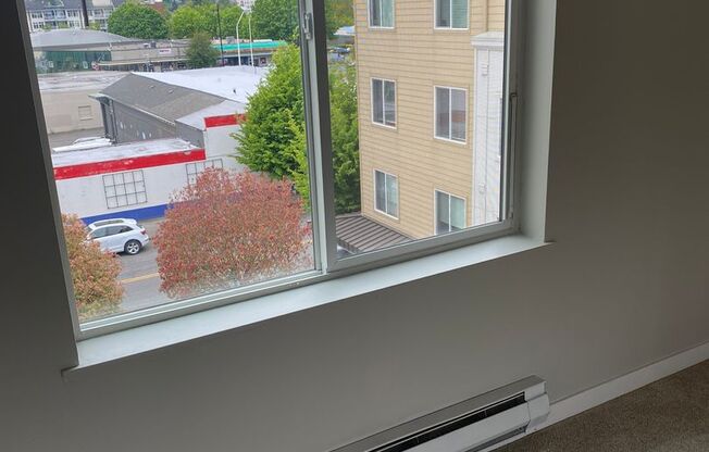 Studio, 1 bath, 441 sqft, $1,330, Unit 410