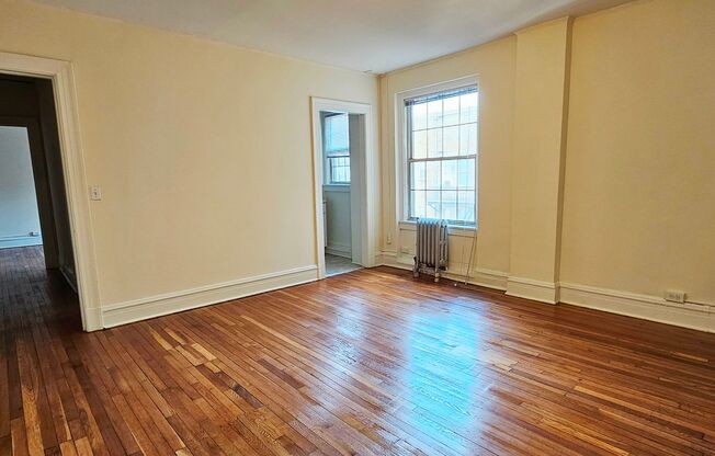 1 bed, 1 bath, 550 sqft, $1,375, Unit 802