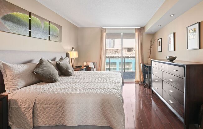 1 bed, 1 bath, $3,200