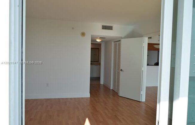 2 beds, 2 baths, $3,800, Unit # 2310