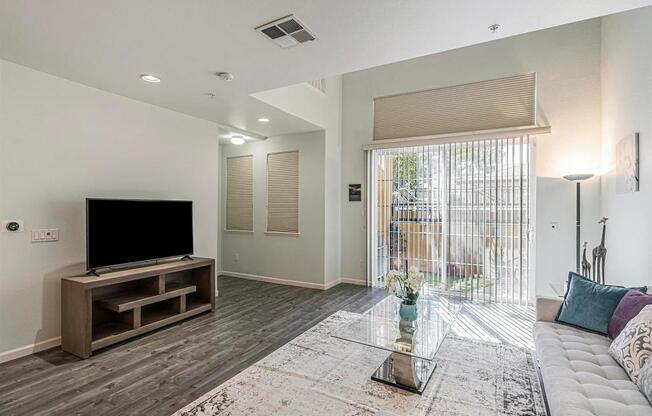 88 N Jackson Ave