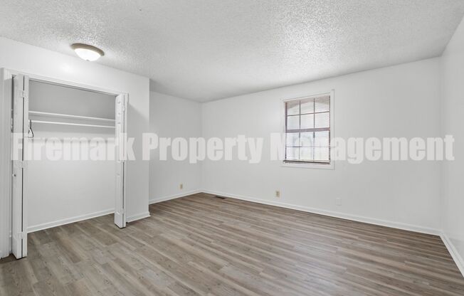 2 beds, 1.5 baths, $1,299, Unit 5