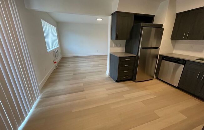 1 bed, 1 bath, $1,495, Unit 102