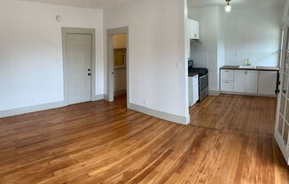 Studio, 1 bath, 550 sqft, $1,450, Unit Apt 4