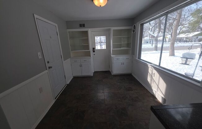 7348-7348A W Medford Ave